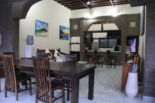 סמיניאק The Catur Villa מראה חיצוני תמונה